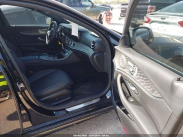 Mercedes Klasa E W213 2021 Mercedes-Benz Klasa E 350 2021 2.0 Benzyna 255KM, zdjęcie 9