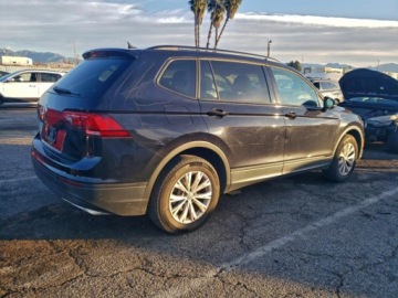 Volkswagen Tiguan II 2020 Volkswagen Tiguan 2020 VOLKSWAGEN TIGUAN S 2.0 Benzyna 190KM, zdjęcie 2