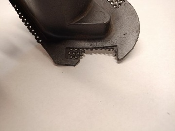 DRŽÁKY OSTŘIKOVAČE PRAVÉ 13227352 OPEL INSIGNIA A