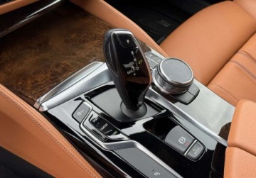 BMW Seria 5 G30-G31 Limuzyna 525d 231KM 2018 BMW Seria 5 525D 231KM Luxury Line, HiFi, Wireless Charging 2.0 Diesel, zdjęcie 19