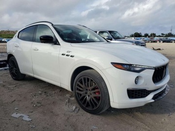 Maserati Levante 2022 Maserati Levante Base 2022 3.0l 3.0 Benzyna 345KM, zdjęcie 4