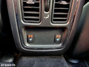 Jeep Grand Cherokee IV Terenowy 3.0 V6 CRD 241KM 2012 Jeep Grand Cherokee Jeep Grand Cherokee 3.0I CRD Overland 3.0 Diesel 241KM, zdjęcie 18