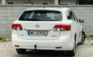 Toyota Avensis III Wagon Facelifting 1.8 Valvematic 147KM 2014 Toyota Avensis 1.8 benzyna 147KM LIFT po serwisie bezwypadkowy 1.8 Benzyna, zdjęcie 13