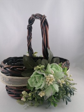 Пасхальная корзинка для пасхальной корзины, украшенная пасхальными цветами