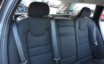 Volvo V60 II  Kombi 2.0 D3 150KM 2019 Volvo V60 NAVIGACJA, Grzane Fotele, Multifunkcja, Tempomat, Czujniki, Auto, zdjęcie 19
