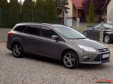Ford Focus III Kombi 1.0 EcoBoost 125KM 2012 Ford Focus 125KM Navi Parkdistance Convers MY13 Benzyna 125KM, zdjęcie 7