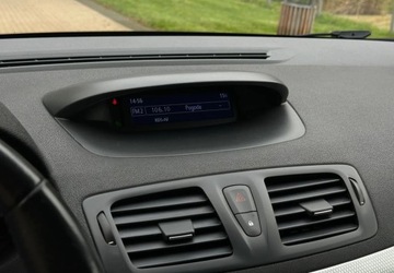 Renault Megane III Grandtour Facelifting 2013 Energy dCi 130KM 2014 Renault Megane Renault Megane 1.6 dCi Energy Zen 1.6 Diesel 130KM, zdjęcie 11