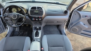 Toyota RAV4 II 2.0 i 16V 150KM 2000 TOYOTA RAV4 II 2.0 VVT-i 150KM PRZEBIEG 135T.KM!SPECIAL 4x4 KLIMA-Z NIEMIEC, zdjęcie 27