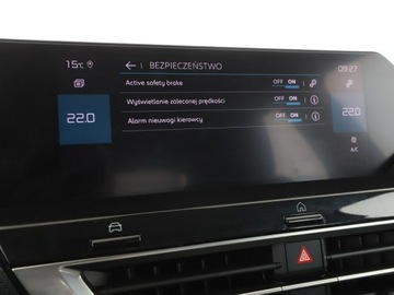 Citroen C4 III SUV 1.2 PureTech 130KM 2020 Citroen C4 klima auyo navi kamera i czujniki, zdjęcie 24