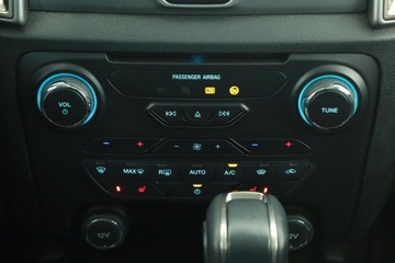 Ford Ranger V Podwójna kabina Facelifting 2019 2.0 EcoBlue 213KM 2021 Ford Ranger 2.0 EcoBlue, Salon Polska, zdjęcie 12