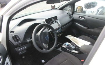 Nissan Leaf I Hatchback 5d Facelifting Elektryczny 109KM 2016 Nissan Leaf Elektryczny 109KM, zdjęcie 4