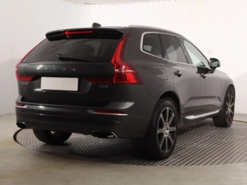 Volvo XC60 II Crossover D4 190KM 2018 Volvo XC60 D4, Salon Polska, 187 KM, 4X4, zdjęcie 4