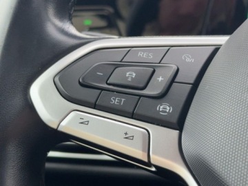 Volkswagen Golf VIII Variant 1.5 eTSI 130KM 2023 Volkswagen Golf 1.5 eTSI FV 23 Gwarancja 1.5 Benzyna 129KM, zdjęcie 17