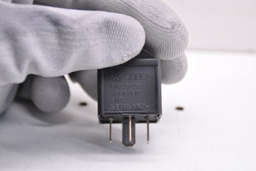 RELÉ VW TOURAN (1T3) 8K0951253 2.0L DIESEL 103KW 2012