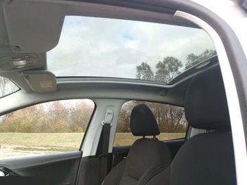 Peugeot 208 I Hatchback 5d Facelifting 1.6 BlueHDi 100KM 2016 Peugeot 208 Blue-HDi 100 Stop/Start Allure 99KM 2016r bezwypadkowy, zdjęcie 7