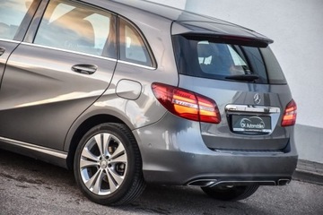 Mercedes Klasa B W246 Sports Tourer Facelifting 1.6 180 122KM 2016 Mercedes-Benz Klasa B MERCEDES B180 122KM ALU17 Automat LED WEBASTO Navi G, zdjęcie 9