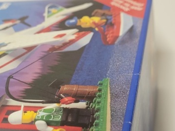 1817 Просто пустая КОРОБКА без городской системы 1996 Кирпичи