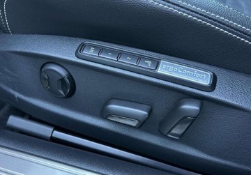 Volkswagen Passat B8 Variant Facelifting 2.0 TSI 190KM 2019 Volkswagen Passat Variant R-LINE -elegance, DCC, Matrix, Hak, DYNAUDIO, AC, zdjęcie 31