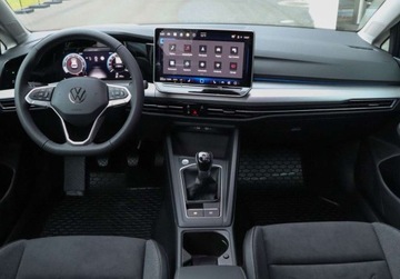 Volkswagen Golf VIII Hatchback Facelifting 1.5 TSI 150KM 2025 Volkswagen Golf 150 KM, Art Velours, Pakiet Zimowy, od reki 1.5 Benzyna, zdjęcie 12