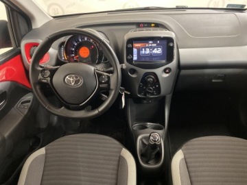 Toyota Aygo II Hatchback 3d Facelifting 1.0 VVT-i 72KM 2018 Toyota Aygo 1.0 VVT-i X-play II (2014-) Toyota Ayg, zdjęcie 2