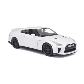 Nissan GT-R 1:24 model Bburago 18-21082 biały