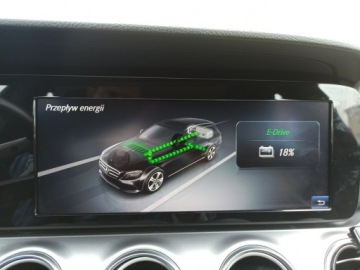 Mercedes Klasa E W213 Kombi 2.0 220d 194KM 2019 Mercedes E 300 EQ, Hybryda Plug-in, 23% VAT, zdjęcie 31