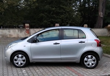 Toyota Yaris II Hatchback 5d 1.3 i VVT-i 86KM 2009 Toyota Yaris 1,3 Benzyna Klima 5 Drzwi Po oplatach z Niemiec, zdjęcie 3