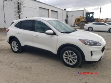 Ford Kuga III 2021 Ford Kuga 2021 r., 2,5 L HYBRYDA 2.5 Hybryda 200KM, zdjęcie 3