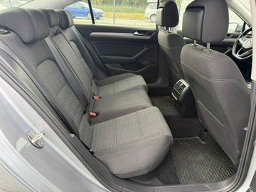 Volkswagen Passat B8 Limousine Facelifting 2.0 TDI SCR 150KM 2020 Volkswagen Passat 2.0 TDI 150KM 2020 ACC,zadbany, zdjęcie 11