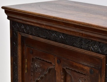 Komoda na wino kolonialna lite drewno akacja indyjska ręcznie rzeźbiona