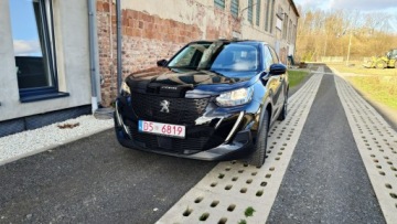 Peugeot 2008 II SUV 1.2 PureTech 100KM 2021 Peugeot 2008 2021 Rok Bogate wyposażenie, zdjęcie 9