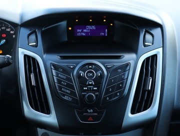 Ford Focus III Hatchback 5d 1.6 Duratorq TDCi DPF 95KM 2011 Ford Focus 1.6 TDCi, Salon Polska, Serwis ASO, zdjęcie 11