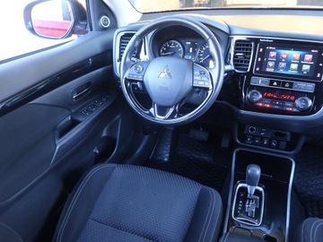 Mitsubishi Outlander III SUV Facelifting 2017 2.0 150KM 2018 Mitsubishi Outlander 2.0, Salon Polska, zdjęcie 6