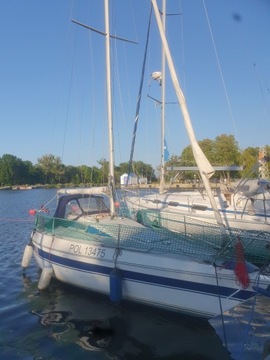 парусная лодка