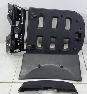 Стойка багажника, накладка обтекателя Piaggio MP3 125 - 500 06-13 653640