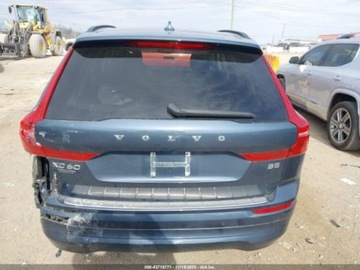 Volvo XC60 II 2022 Volvo XC 60 B5 Momentum 2022 2.0L 2.0 Benzyna 247KM, zdjęcie 4