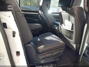 Cadillac Escalade III 2025 Cadillac Escalade esv sport platinum, 2025r., 4x4, 6.2L 6.2 Benzyna 420KM, zdjęcie 7