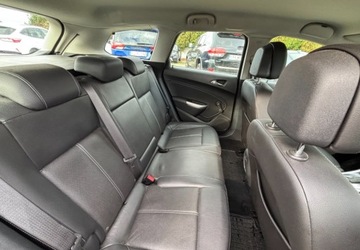 Opel Astra J Sports Tourer 2.0 CDTI ECOTEC 165KM 2012 Opel Astra 2012 r. 2.0 Diesel 165KM, zdjęcie 13