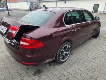 Skoda Superb II Sedan Facelifting 2.0 TDI CR DPF  140KM 2014 Skoda Superb 2.0 2014, zdjęcie 4