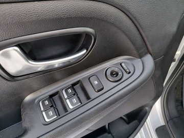 Kia Carens IV Minivan 1.7 VGT CRDI 136KM 2013 Kia Carens Automat Kamera Panorama LED Tempomat Niski przebieg 1.7 Diesel, zdjęcie 10