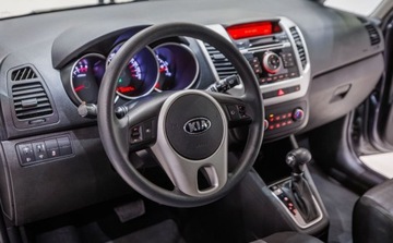 Kia Venga Mikrovan 1.6 DOHC CVVT 125KM 2015 Kia Venga 1.6 M aut 1.6 Benzyna 125KM, zdjęcie 31