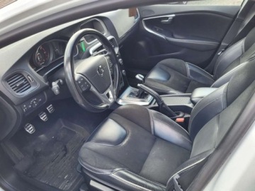 Volvo V40 II Hatchback Facelifting 2.0 D2 120KM 2018 Volvo V40 V40,R-design 2.0 Diesel 120KM, zdjęcie 19