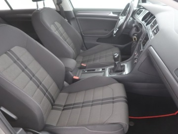 Volkswagen Golf VII Variant 1.6 TDI CR DPF BlueMotion Technology 90KM 2016 VW Golf 1.6 TDI, Salon Polska, VAT 23%, Klima, zdjęcie 8
