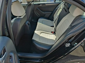 Volkswagen Jetta VI 2016 Volkswagen Jetta 1.8 TFSI 170 KM, Automat, Skóra,, zdjęcie 29