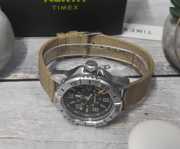 ZEGAREK TIMEX EXPEDITION PODŚWIETLENIEM TW2V62400