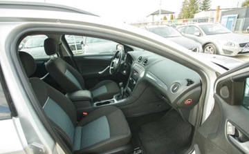 Ford Mondeo IV Kombi 2.0 Duratec Flexifuel 145KM 2012 Ford Mondeo LIFT 2.0 benzyna 145KM Podgrzewane Fotele Grzana szyba Climatr, zdjęcie 30