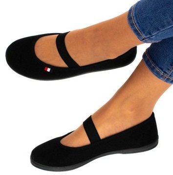 ЧЕРНЫЕ КРОССОВКИ С ЧЕШСКИМ ФЛАГОМ 40-Х ГОДОВ