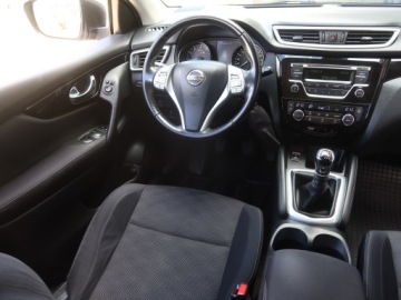 Nissan Qashqai II Crossover 1.2 DIG-T 115KM 2016 Nissan Qashqai 1.2 DIG-T, Salon Polska, zdjęcie 6