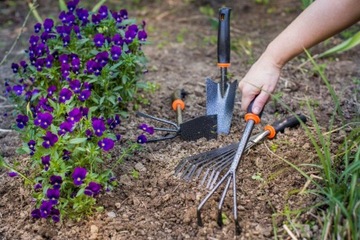 МОТЫКА С КОГТЯМИ 2 В 1 ЦЕЛЬНАЯ МЕТАЛЛИЧЕСКАЯ САДОВАЯ ПЛИТА