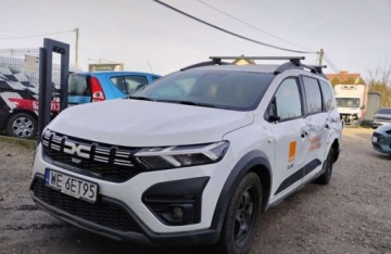 Dacia Jogger 1.0 TCe 110KM 2024 Dacia Jogger 2924r, SALON. 1.0Benzyna. Uszkodzone boki. Poobijana. VAT 23, zdjęcie 1